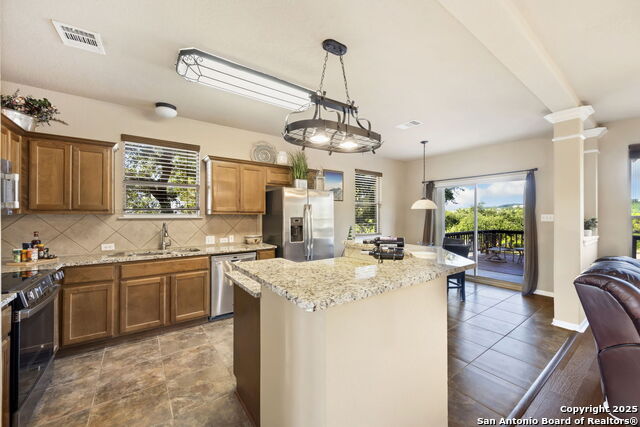 Image 33 of 39 For 17132 Bandera Rd