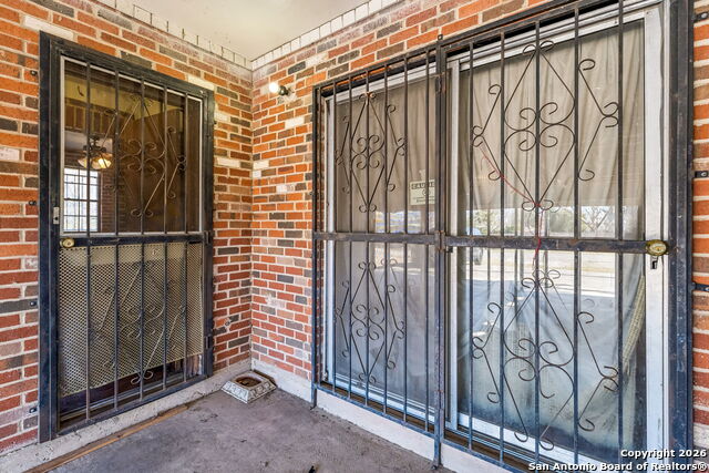 Image 8 of 34 For 4035 Parkway