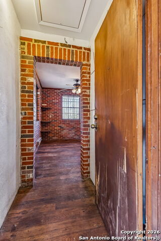 Image 9 of 34 For 4035 Parkway