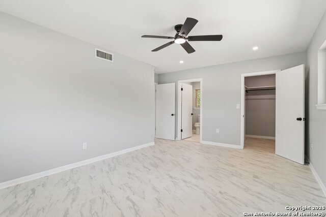 Image 27 of 44 For 131 Shadywood Ln