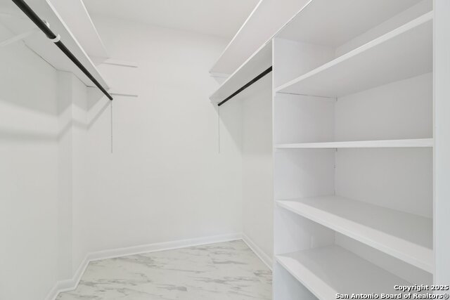 Image 31 of 44 For 131 Shadywood Ln