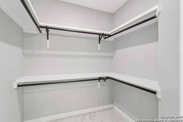 Image 32 of 44 For 131 Shadywood Ln