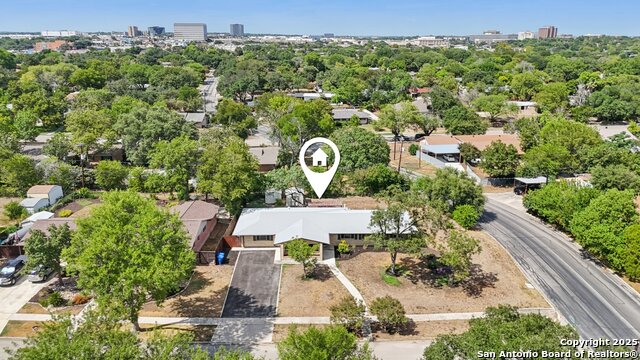 Image 39 of 44 For 131 Shadywood Ln