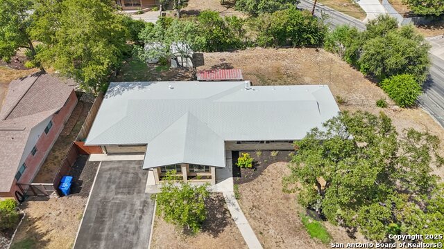 Image 42 of 44 For 131 Shadywood Ln