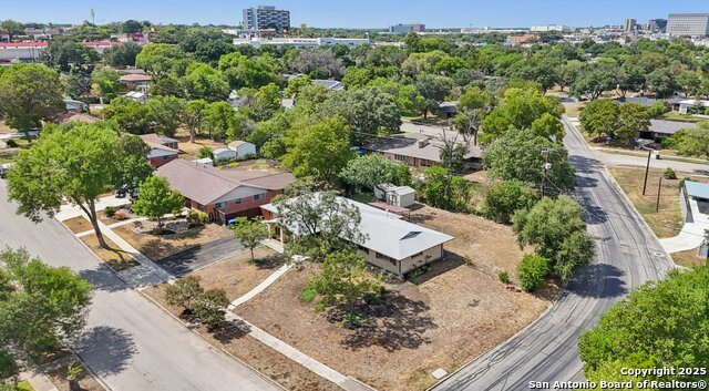 Image 43 of 44 For 131 Shadywood Ln