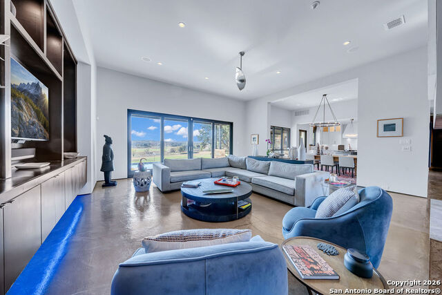 Image 11 of 61 For 30820 Ovaro  