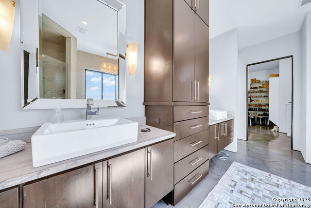 Image 34 of 61 For 30820 Ovaro  