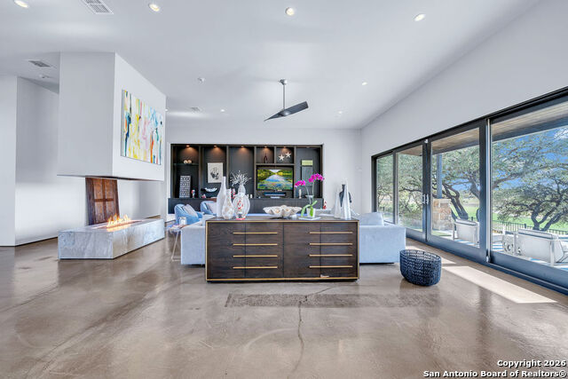 Image 7 of 61 For 30820 Ovaro  