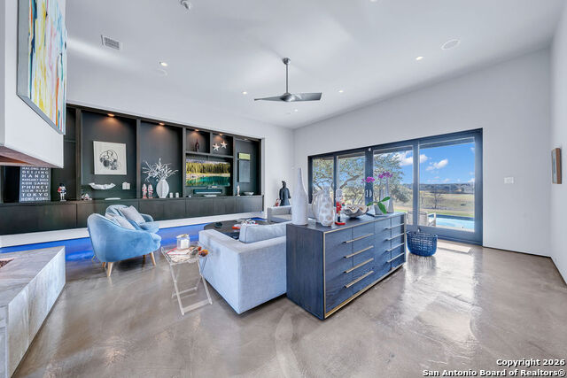 Image 8 of 61 For 30820 Ovaro  