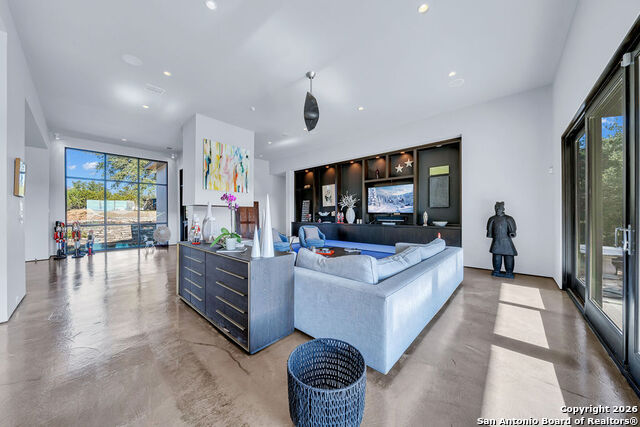 Image 9 of 61 For 30820 Ovaro  