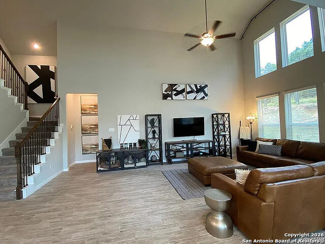 Image 6 of 33 For 32381 Lavender