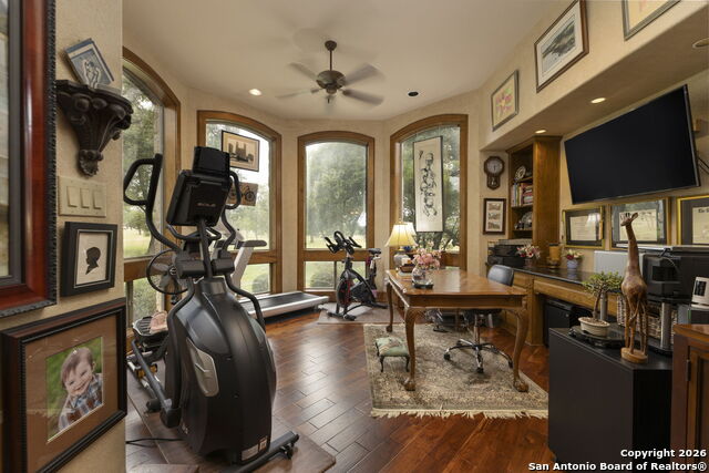 Image 11 of 49 For 241 Seewald