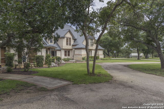 Image 4 of 49 For 241 Seewald