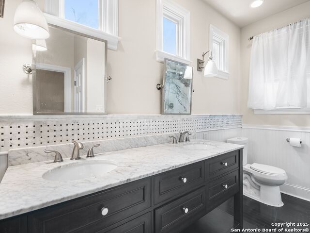 Listing photo id 19 for 126 Daniel  