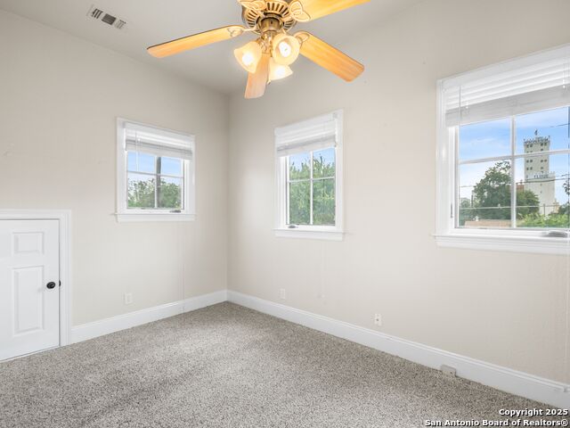 Listing photo id 23 for 126 Daniel  