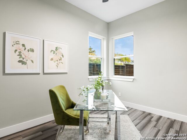 Image 20 of 42 For 159 Davis Court  102