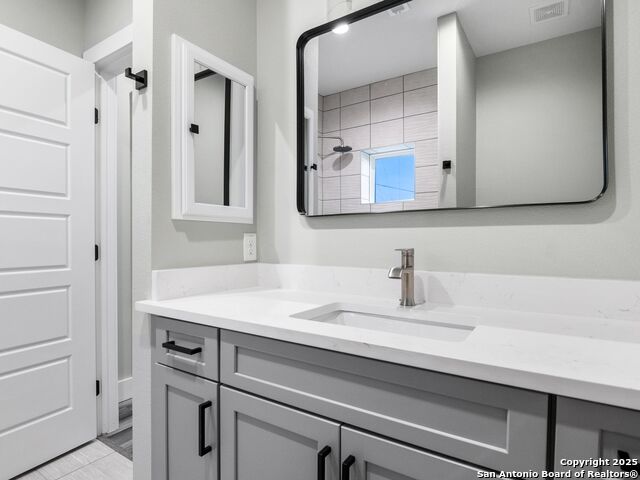 Image 27 of 42 For 159 Davis Court  102