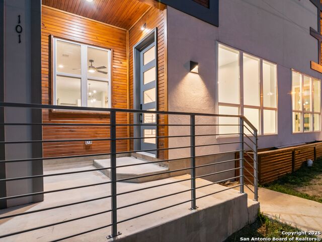 Image 5 of 42 For 159 Davis Court  102