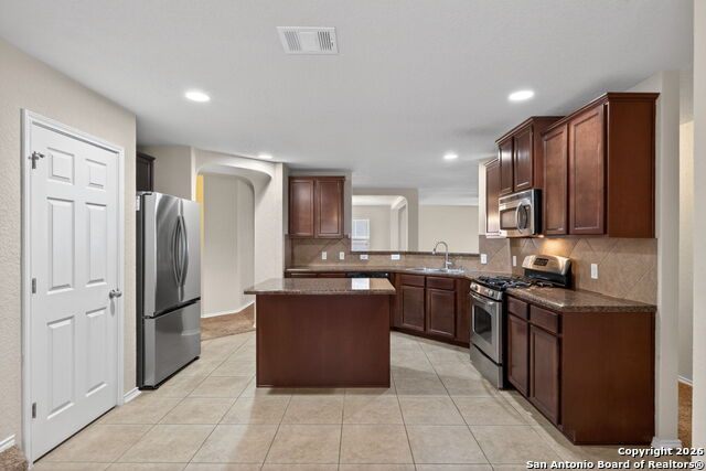 Image 6 of 19 For 5906 Onyx Way