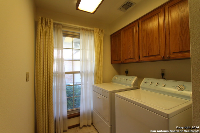 Image 17 of 41 For 19746 Encino Way