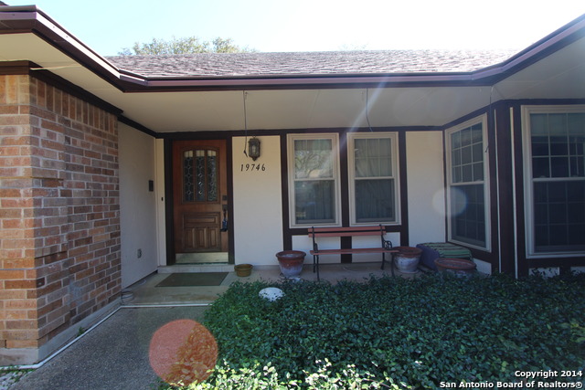 Image 3 of 41 For 19746 Encino Way