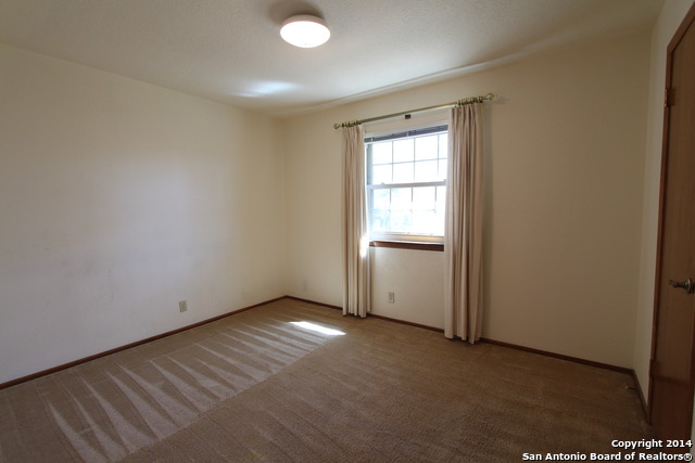 Image 6 of 41 For 19746 Encino Way