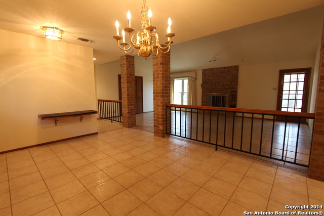 Image 9 of 41 For 19746 Encino Way