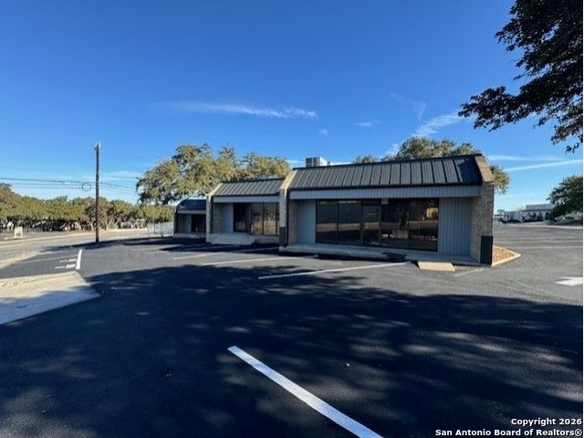 Image 3 of 10 For 11901 Warfield