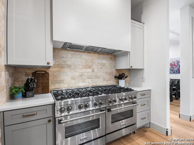 Image 13 of 38 For 603 Graham  