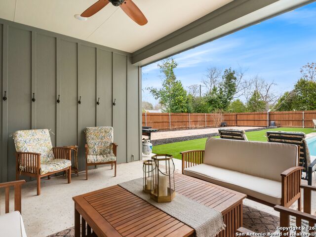 Image 26 of 38 For 603 Graham  