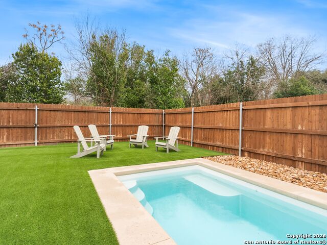 Image 28 of 38 For 603 Graham  