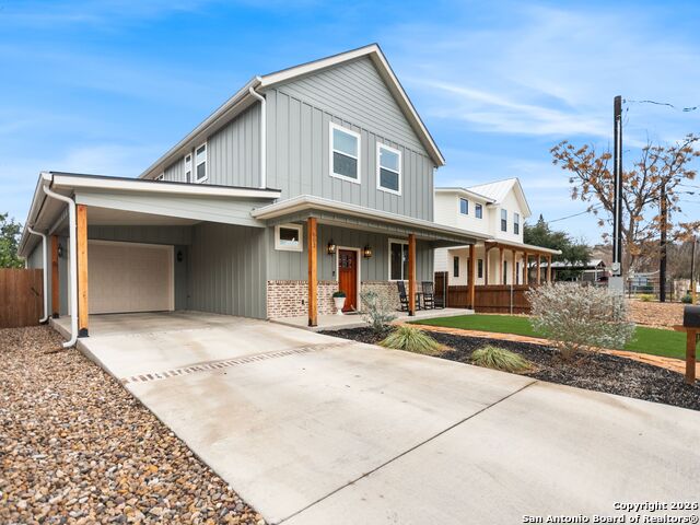 Image 3 of 38 For 603 Graham  