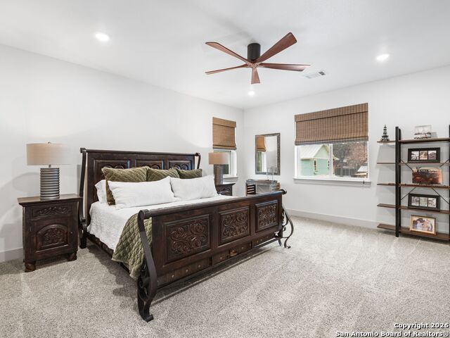 Image 32 of 38 For 603 Graham  