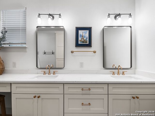 Image 33 of 38 For 603 Graham  