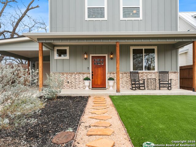 Image 4 of 38 For 603 Graham  