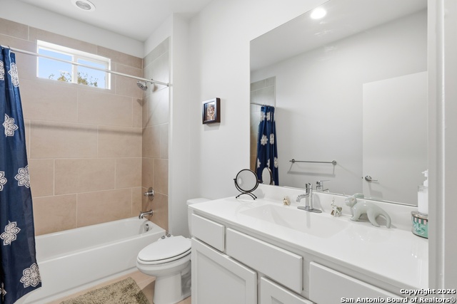 Image 13 of 33 For 330 Clay  Unit 27