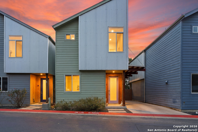 Image 19 of 33 For 330 Clay  Unit 27