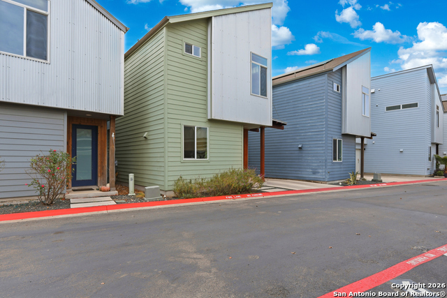 Image 21 of 33 For 330 Clay  Unit 27