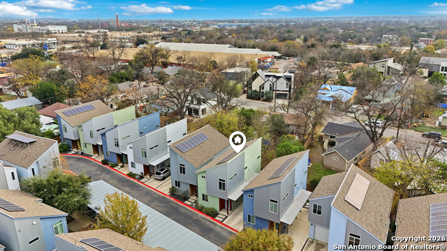 Image 26 of 33 For 330 Clay  Unit 27