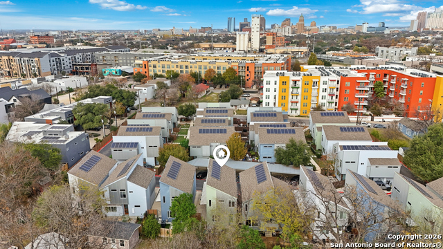 Image 28 of 33 For 330 Clay  Unit 27