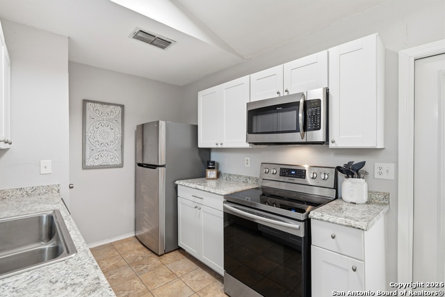 Image 15 of 38 For 9140 Timber Path  #3003