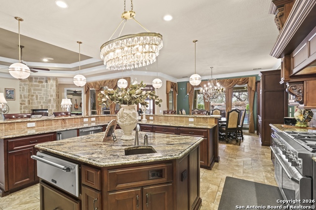 Image 13 of 50 For 9620 Trophy Oaks