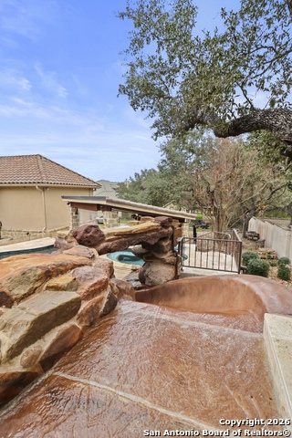 Image 50 of 50 For 9620 Trophy Oaks