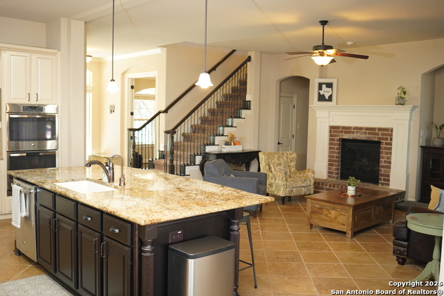 Image 10 of 39 For 113 Canyon Circle