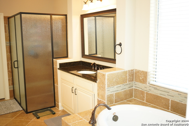 Image 20 of 39 For 113 Canyon Circle