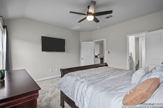 Listing photo id 15 for 6651 Beehive