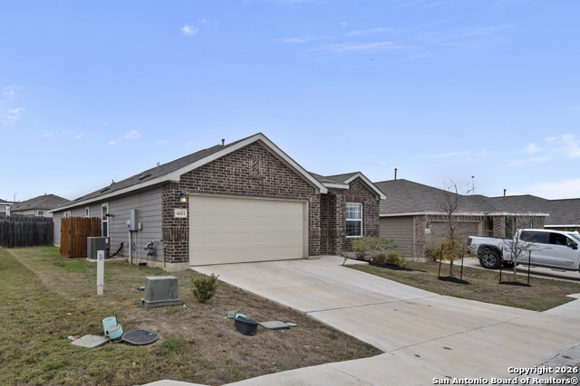 Listing photo id 0 for 6651 Beehive