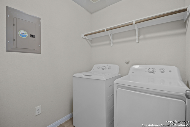 Listing photo id 26 for 6651 Beehive