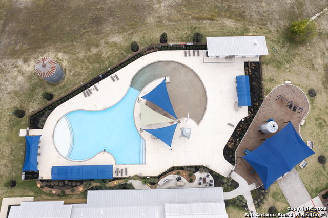 Listing photo id 33 for 6651 Beehive