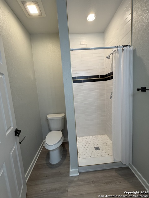 Listing photo id 3 for 2975 Martin Luther King